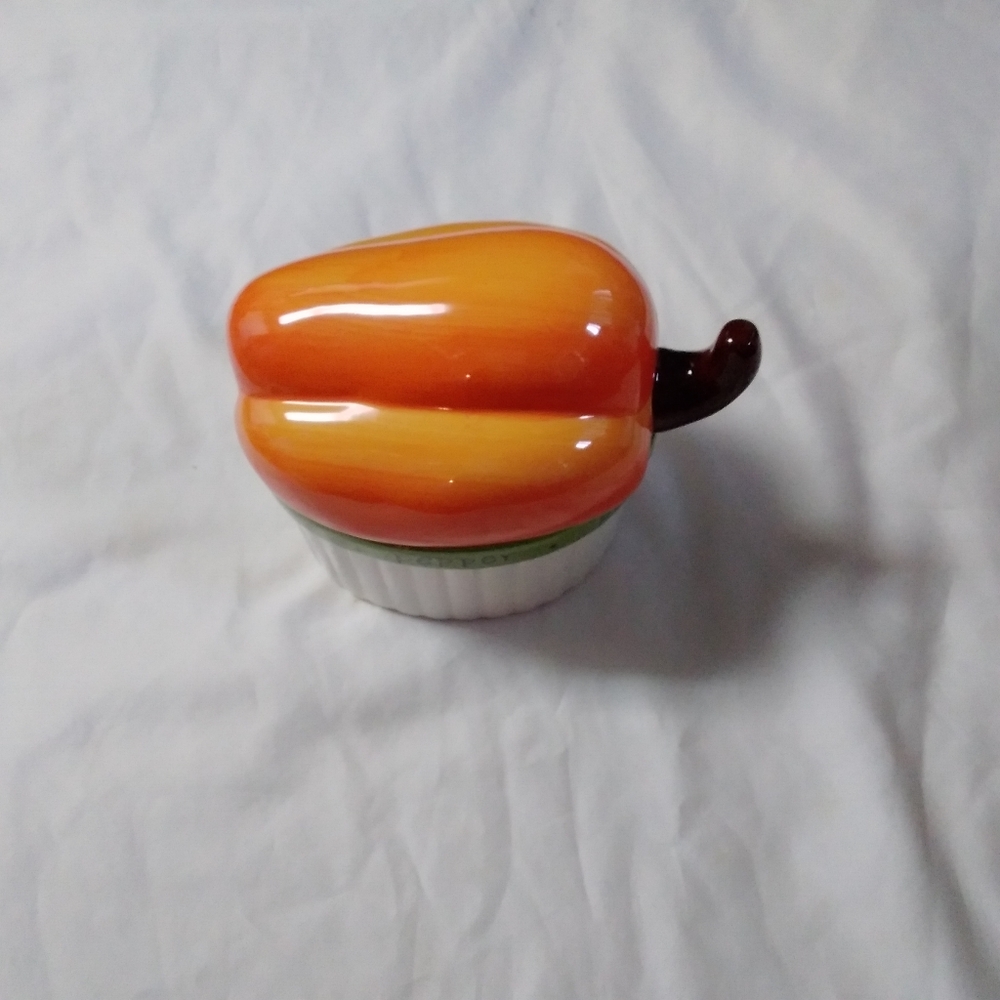 Certified International Orange Pepper Dish